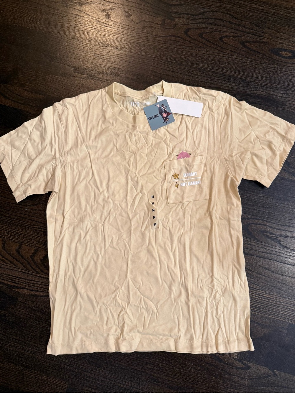 Uniqlo x Spy Family Cream Pocket Graphic Tee - unisex Casual Shirt size M